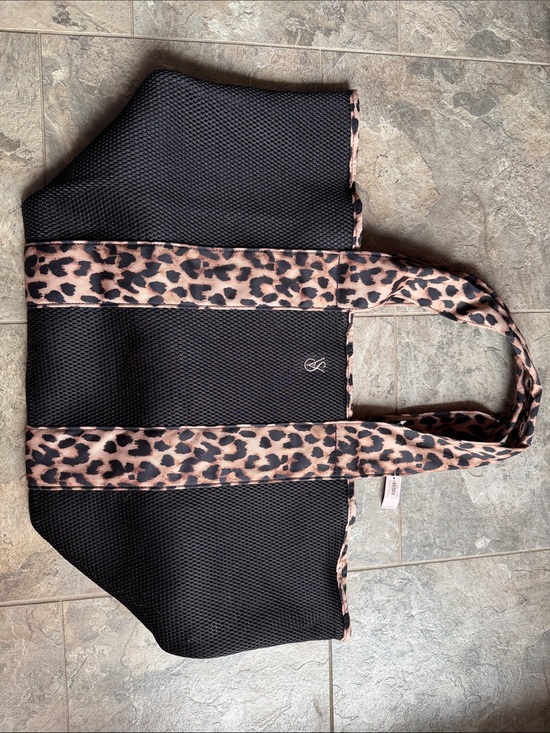 Victoria's Secret Handbags - NWT Victoria's Secret Black Tote with Leopard-Print Trim